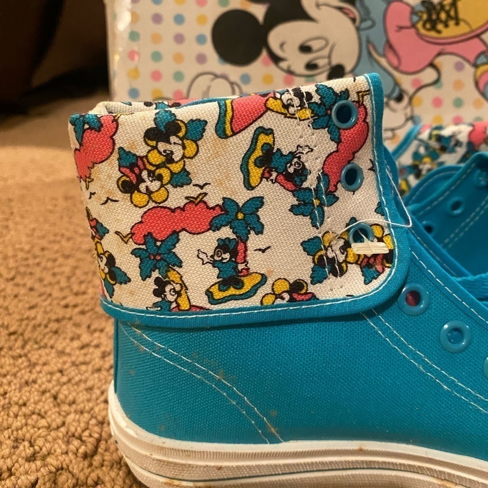 💥 Vintage Mickey & Minnie Mouse X Laced Floral Converse Shoes - Picture 6 of 9